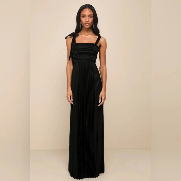 Lulu's Gorgeous Purpose Black Satin Pleated Sleeveless Bow Maxi Dress S Wedding - Picture 3 of 12